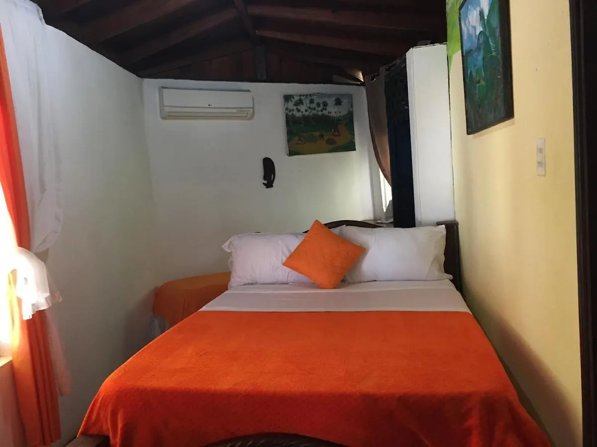 San Andrés Bugry Beach Hostel 0*, San Andrés كولومبيا