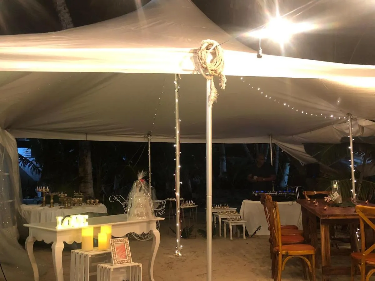 Bugry Beach Hostel San Andrés